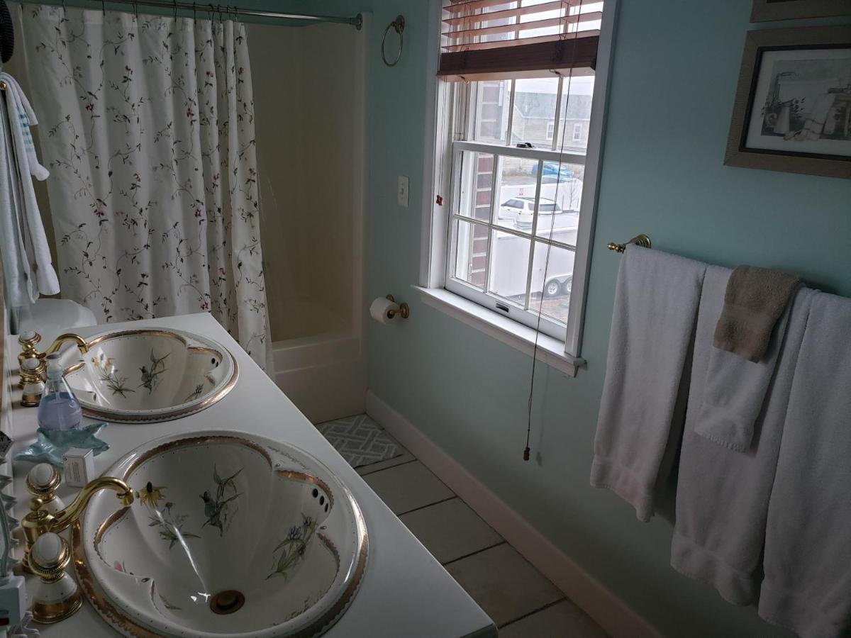 Blue Heron Inn - A Bed And Breakfast Llc Соломонс Екстериор снимка